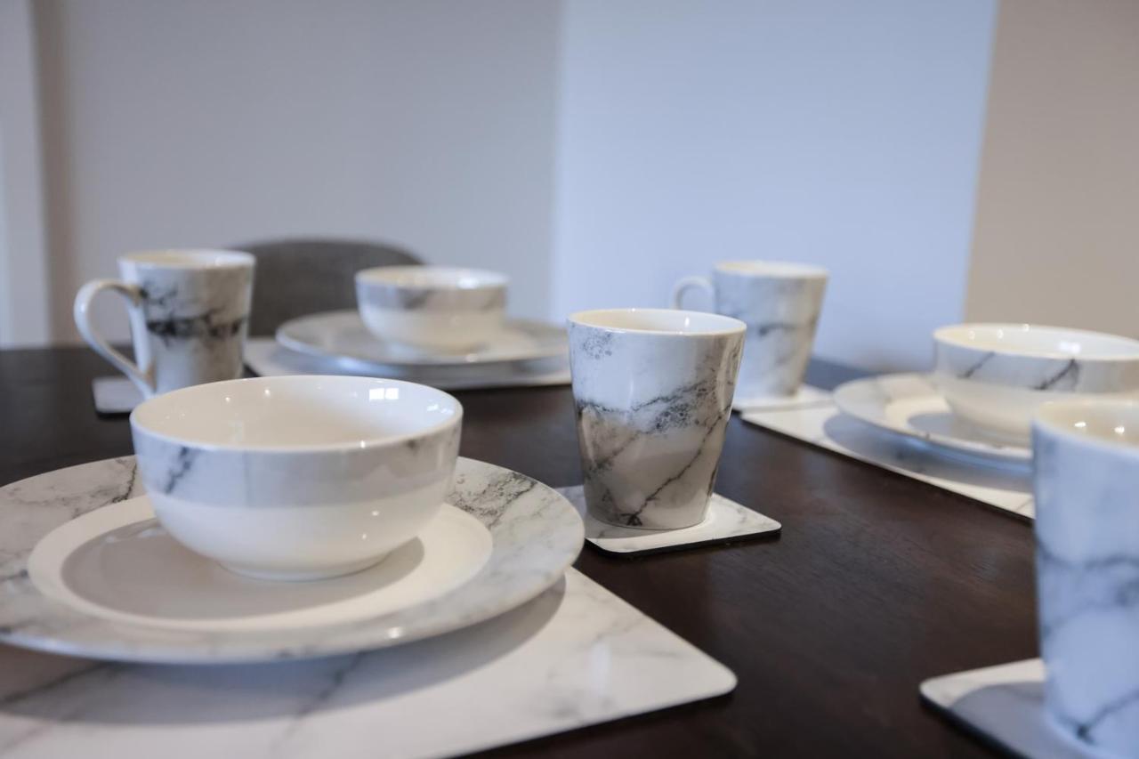 Southbank Leeds Apartment. New! With Free Parking Extérieur photo